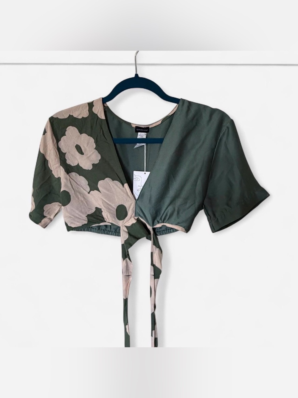 NEW FLORAL CROP TOP!